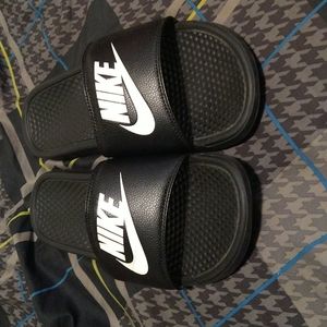 Nike slides